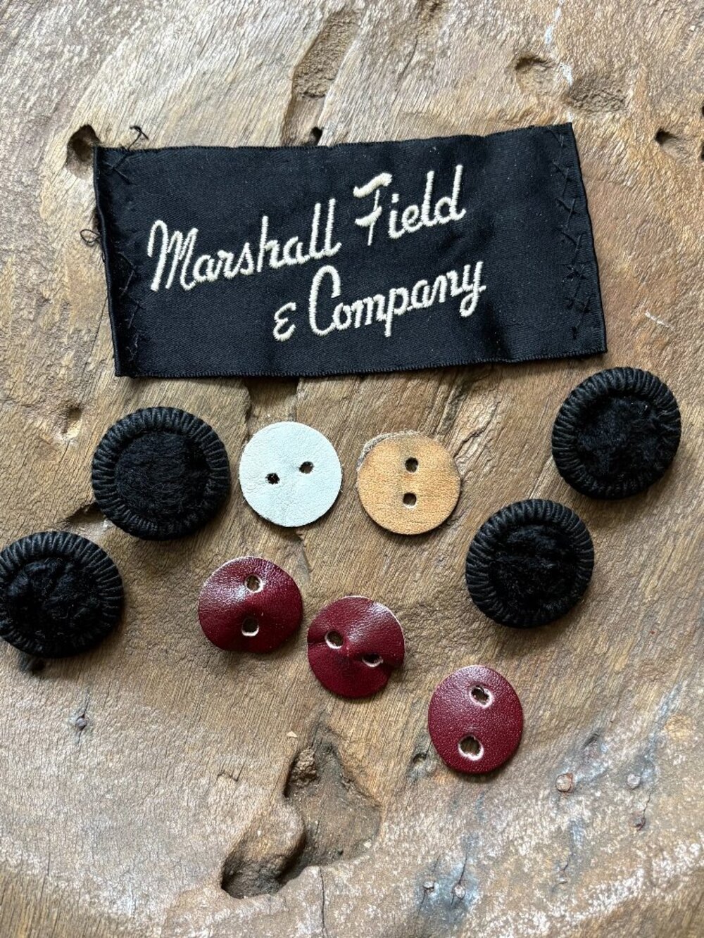 Vintage Marshall Field & Company black faux fur metal retro buttons (4) [READ]